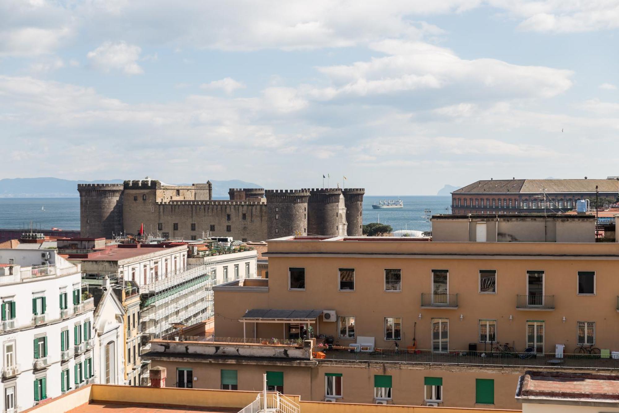 Apartment Napolidays Toledo By Dimorra Naples